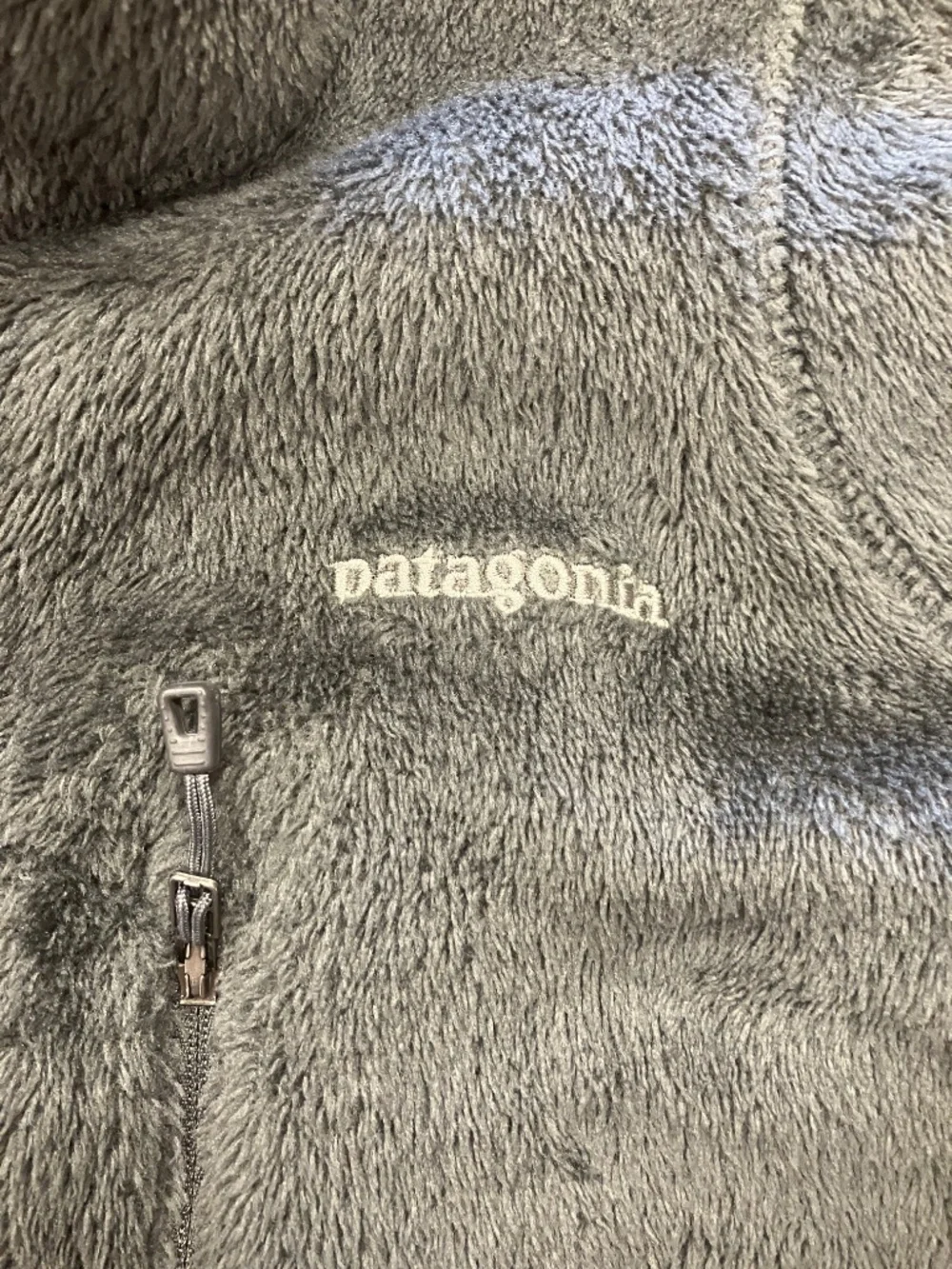 NEW Men's Patagonia R2 Polartec Thermal Pro Fleece - LARGE - Grey